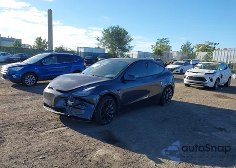 2021 Tesla Model Y Performance Dual Motor All-Wheel Drive from USA, damaged, VIN 5YJYGDEF5MF084066